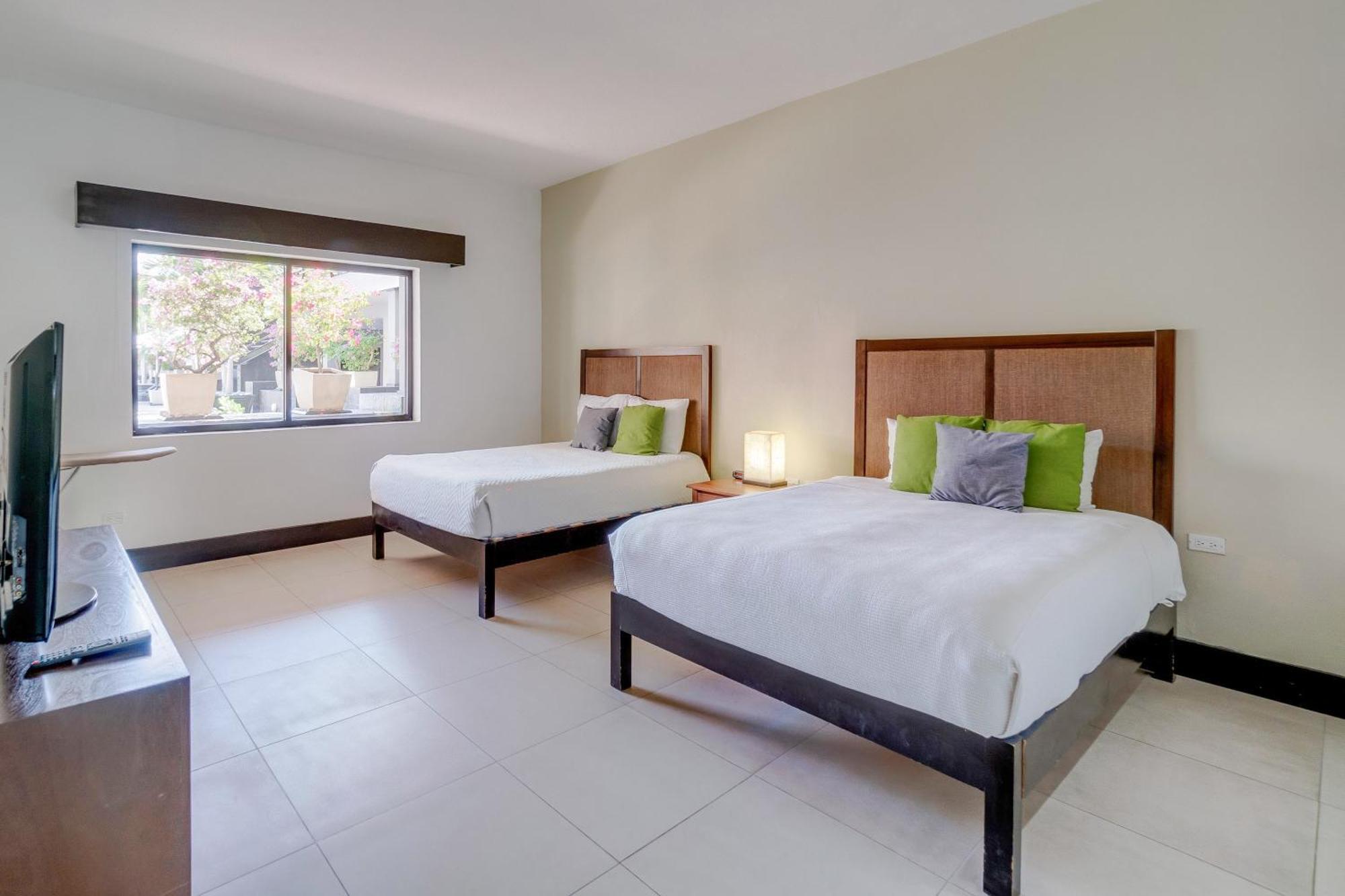 Aldea Thai Tropical Oasis Steps To The Playa del Carmen