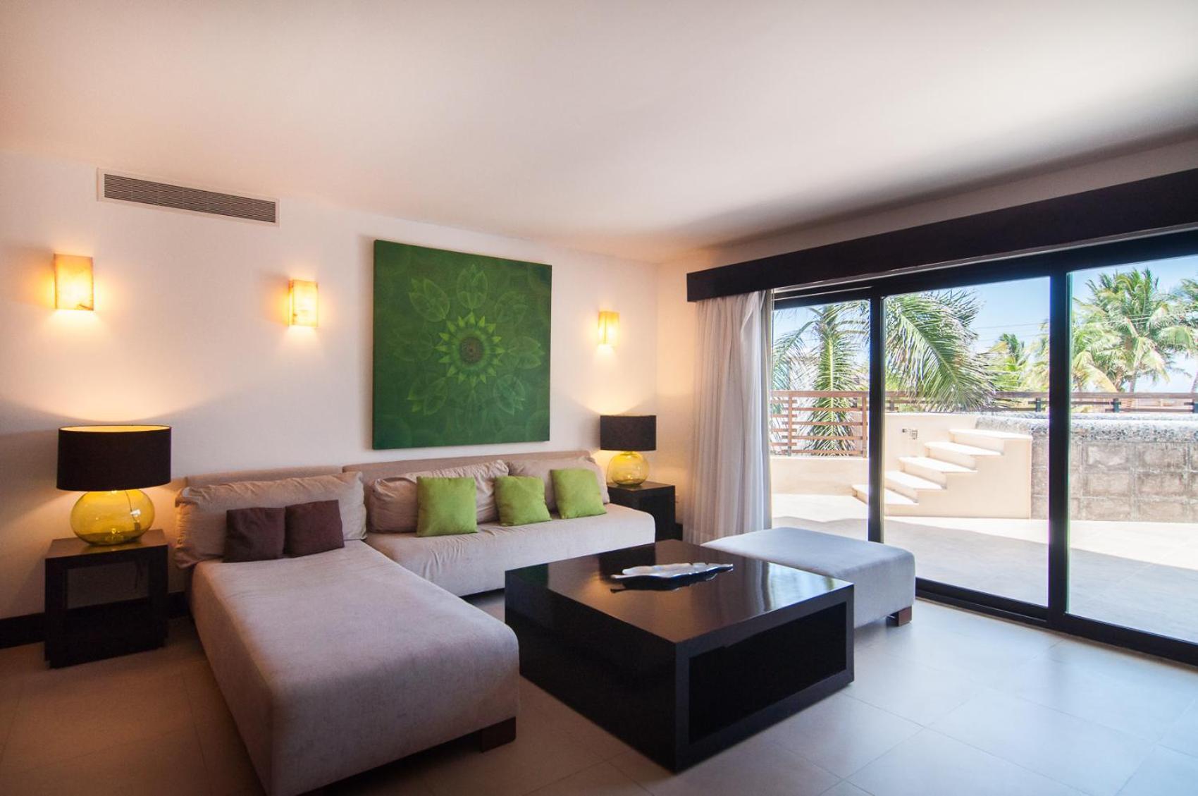 Aldea Thai Tropical Oasis Steps To The *