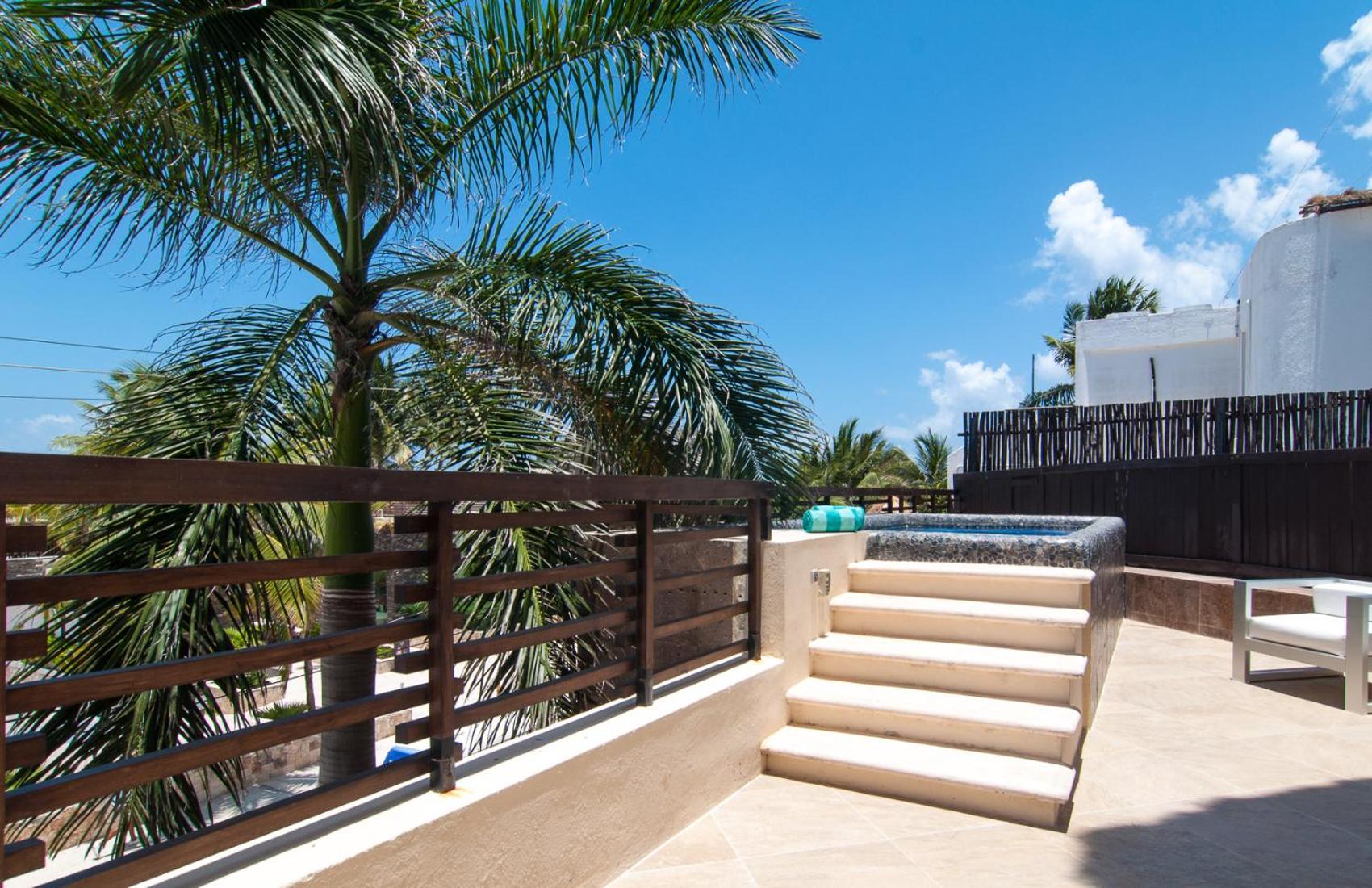 Aldea Thai Tropical Oasis Steps To The * Playa del Carmen